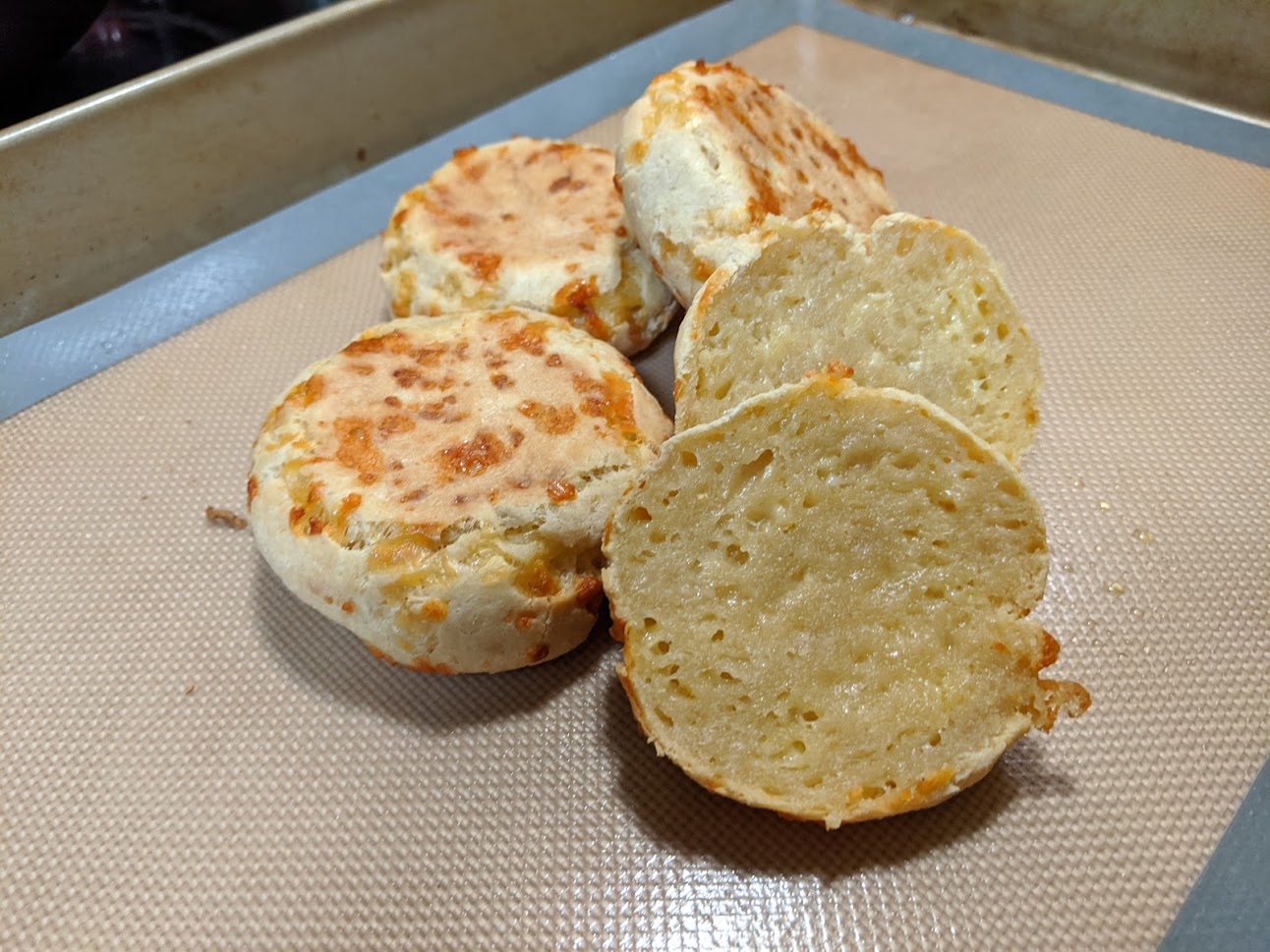 Lectin-Free Brazilian Cheese Bread